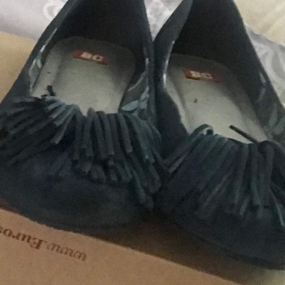 Flats - Picture 2 of 2